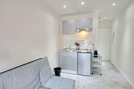 Studio au calme entierement renove Antibes Exterior foto