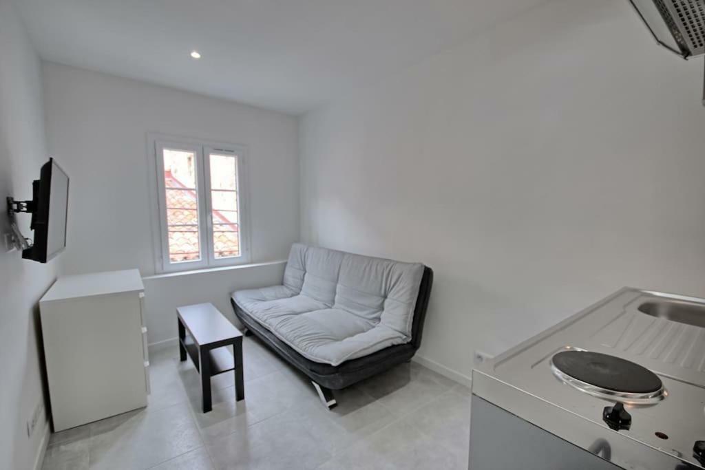 Studio au calme entierement renove Antibes Exterior foto